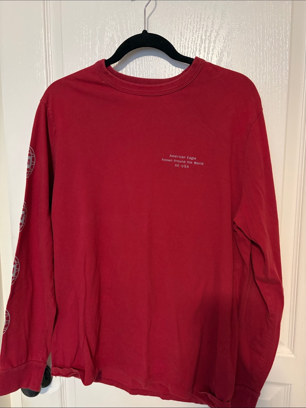 American Eagle Outfitters Long Sleeve Tee in Deep Red